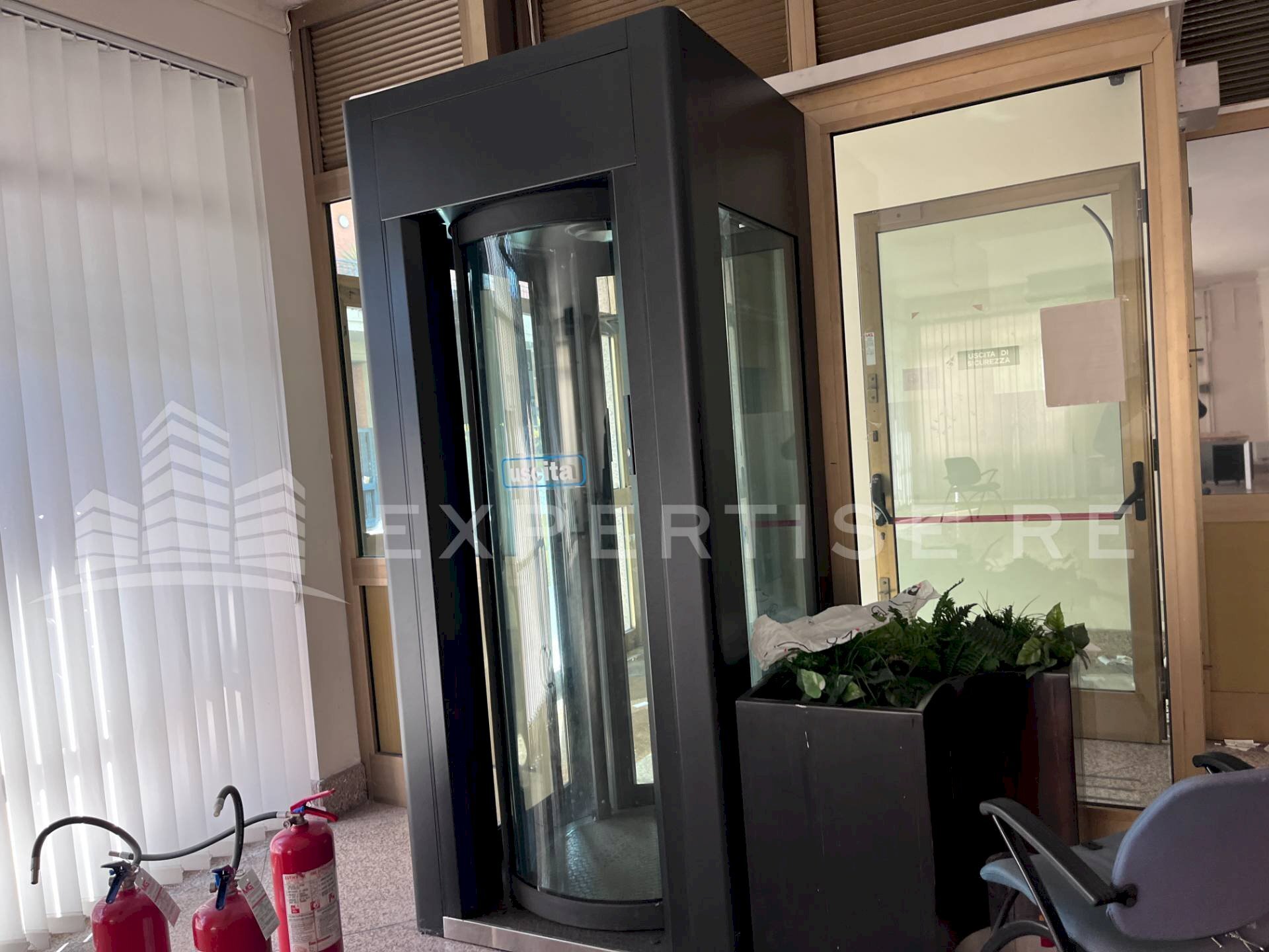 Foto 2 - Locale Commerciale Via Tripoli
106, Aci Castello - foto 2