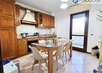 cucina abitabile - Villa a Schiera Via Antonio Rosmini, Pietrasanta - foto 5