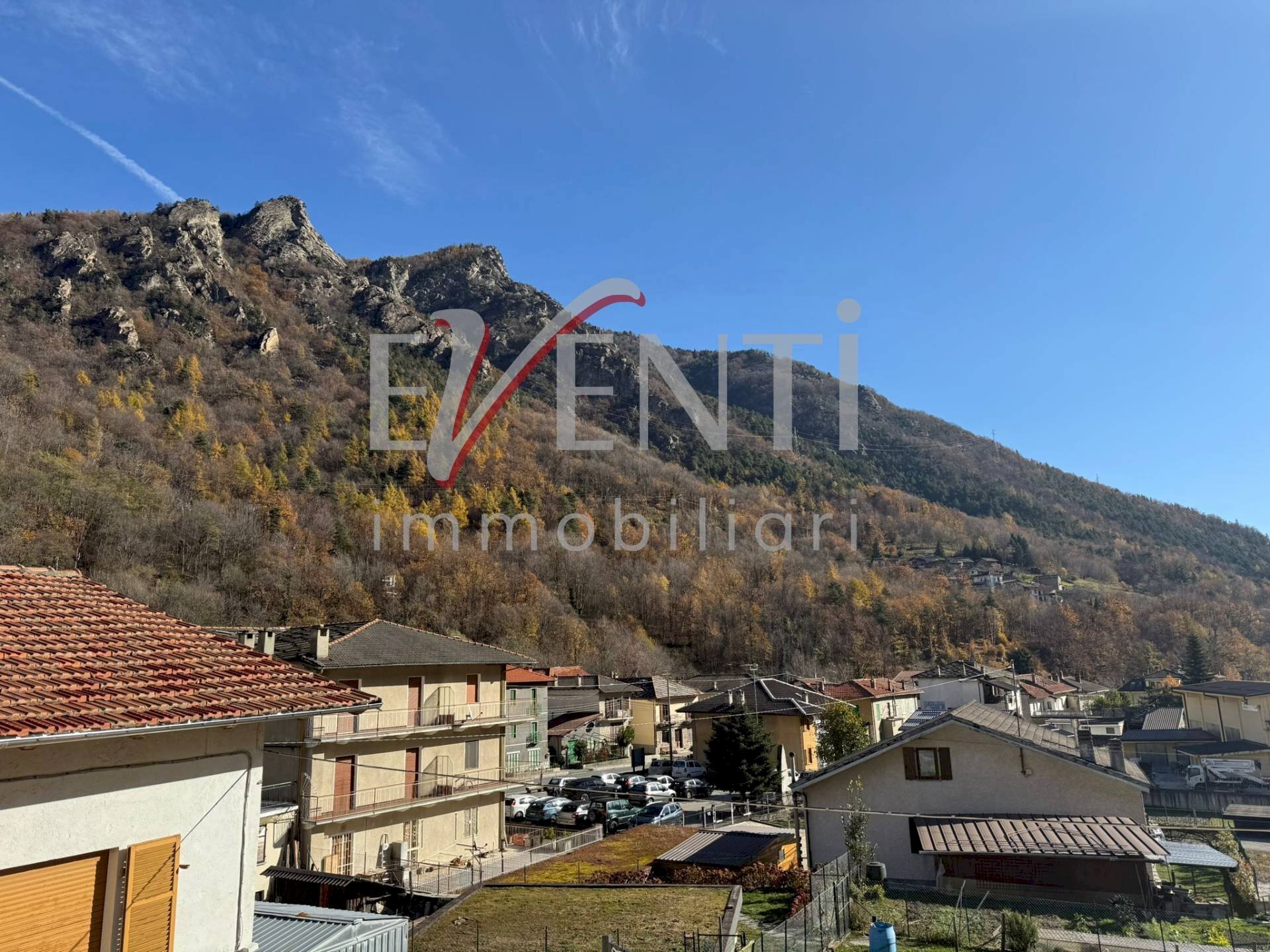 Foto 1 - Casa indipendente FRAZIONE RORETO
 
40, Roure - foto 1