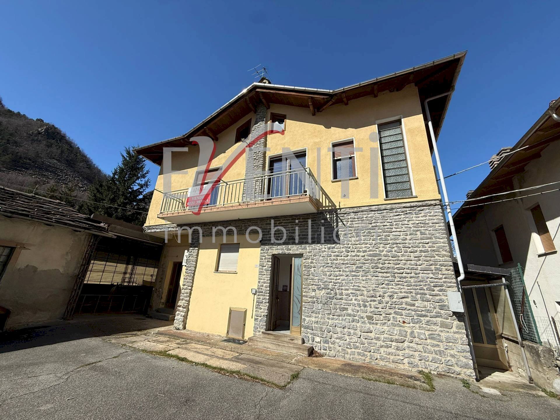 Foto 2 - Quadrilocale FRAZIONE RORETO
 
40, Roure - foto 2