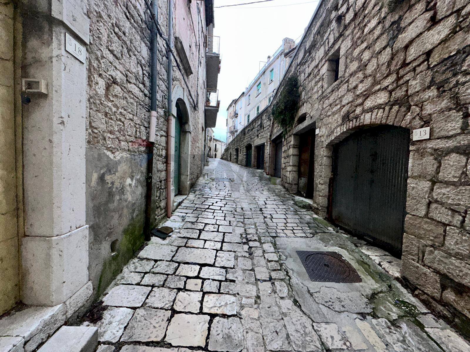 Edificio all\'aperto - Semi-detached house via Sannio
 
34, Ferrazzano - photo 2