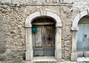 Edificio all\'aperto - Semi-detached house via Sannio
 
34, Ferrazzano - photo 5