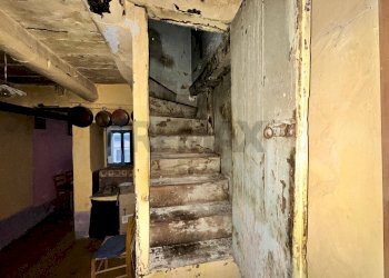 Scale - Semi-detached house via Sannio
 
34, Ferrazzano - photo 9