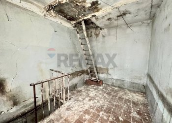 Stanza vuota - Semi-detached house via Sannio
 
34, Ferrazzano - photo 14