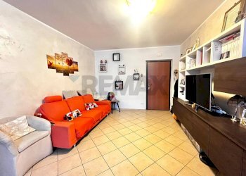 Soggiorno - Appartamento viale padre pio
33, Mirabello Sannitico - foto 5