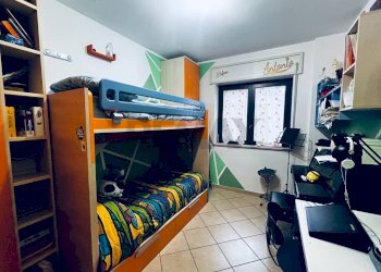 Camera / camera da letto - Appartamento viale padre pio
33, Mirabello Sannitico - foto 12