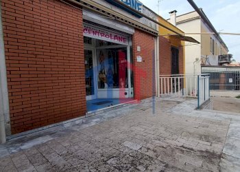 Foto 6 - Locale Commerciale viale san lorenzo
 
69, Ardea - foto 6