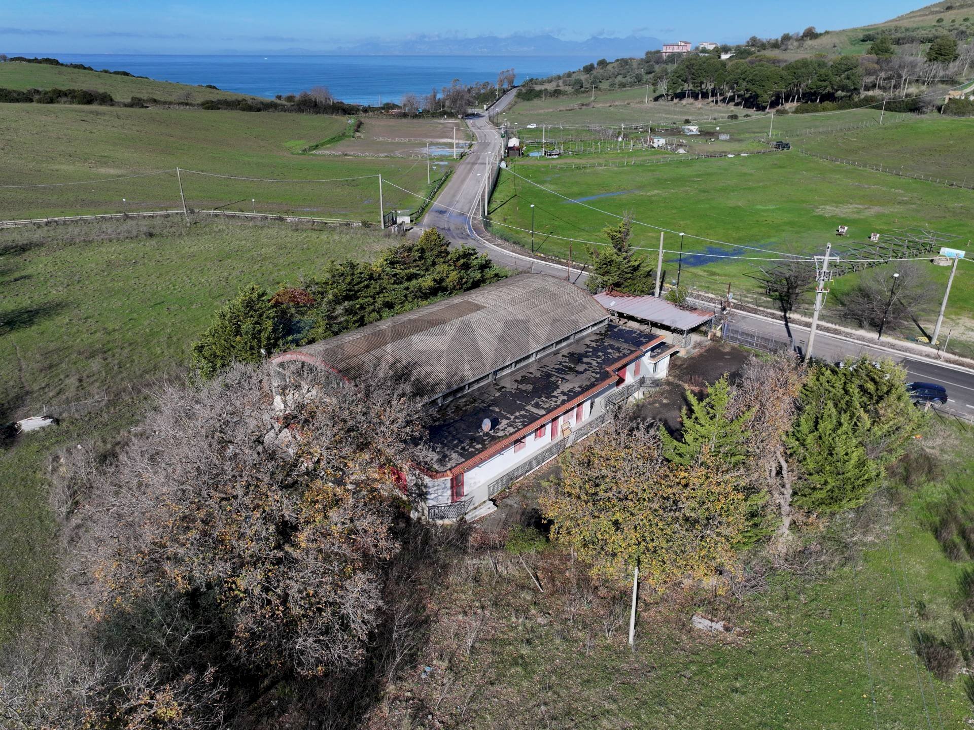 Vista delle montagne - Locale Commerciale via belvedere
 
30, Agropoli - foto 1