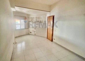 Stanza vuota - Warehouse Via Aldo Moro
 
84, Monreale - photo 9