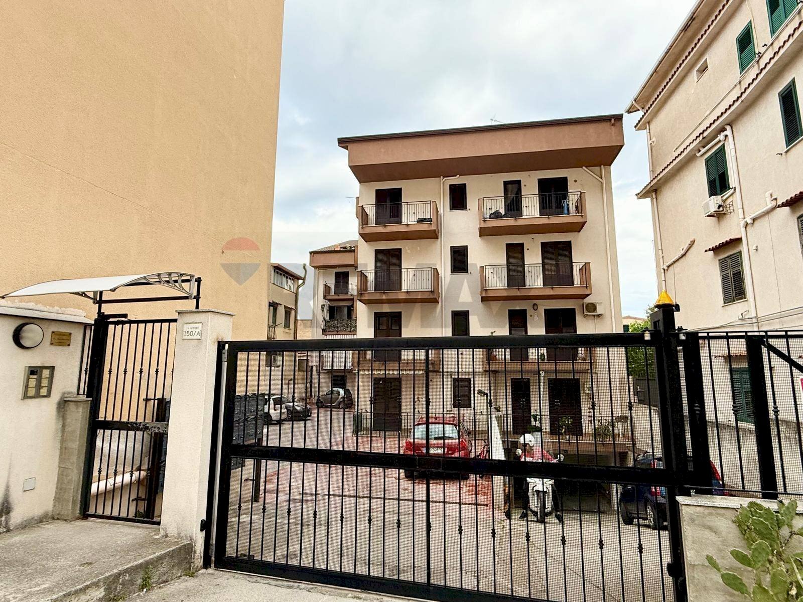 Edificio all\'aperto - Three-room apartment Via Altofonte
150/A, Monreale - photo 2