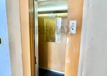 Hall / corridoio - Quadrilocale Via Bronte
 
19, Palermo - foto 5