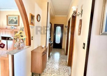 Hall / corridoio - Quadrilocale Via Bronte
 
19, Palermo - foto 10