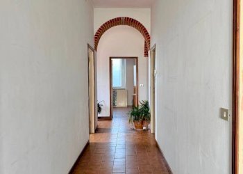 Corridoio - Villa via Francesco Arese, Varese (zona Casbeno) - foto 6