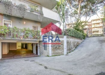 ACCESSO carrabile BOX - Appartamento Via Padre G.A.Filippini
151, Roma - foto 26