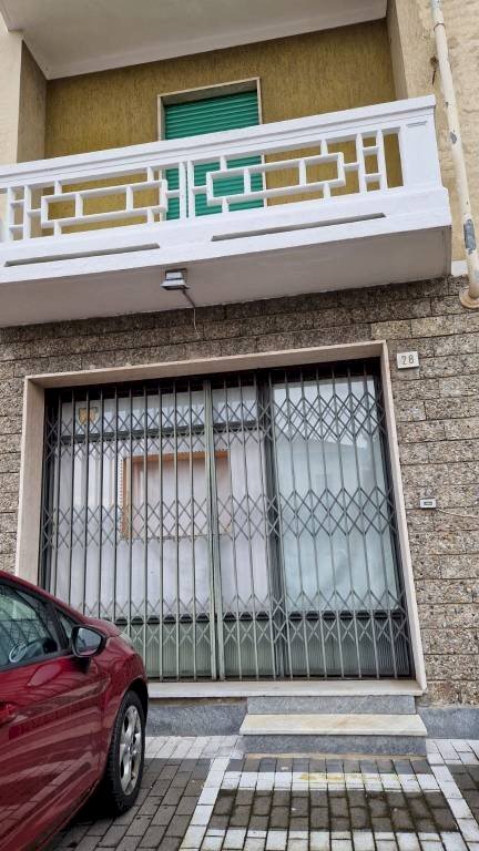 Facciata - Negozio corso Dora, 24, Avigliana - foto 1