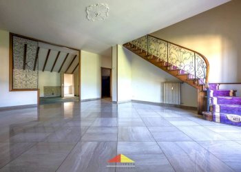 Salone - Attico via Giovanni Battista Bodoni, 71, Saluzzo - foto 1