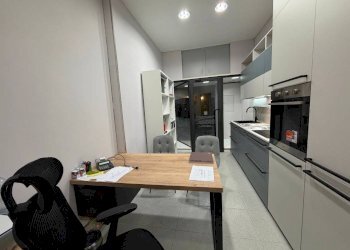 Interno non residenziale - Negozio piazza Albertina, 19, Genova (zona Sestri Ponente) - foto 12
