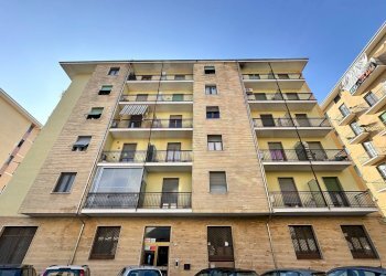 EDIFICIO - Quadrilocale Via Berlingeri
 
52, Acqui Terme - foto 2