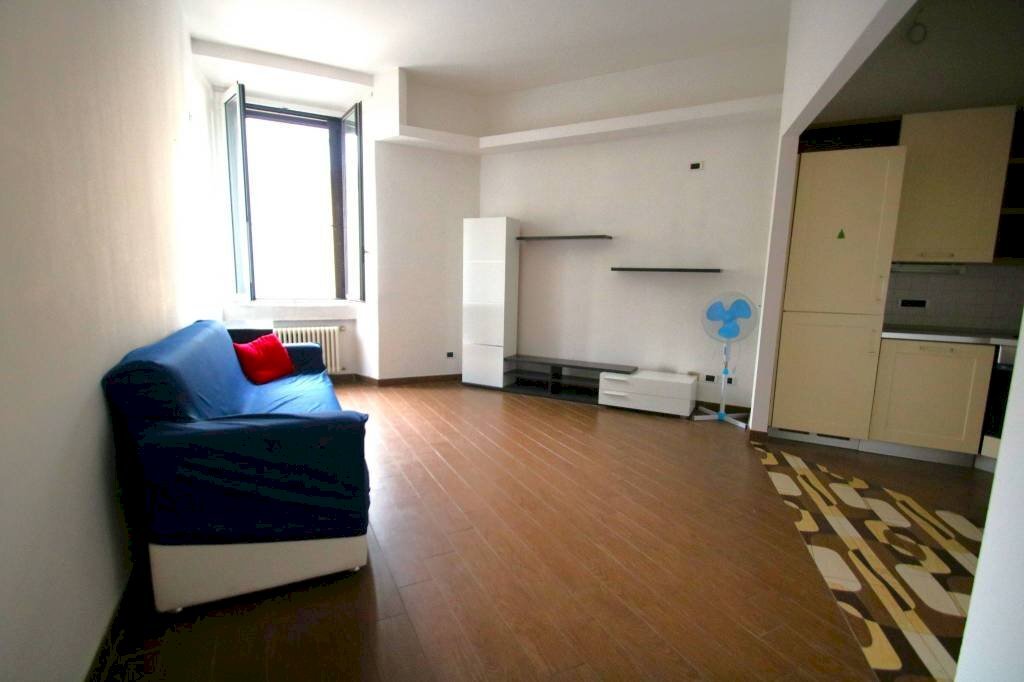 Salone - Two-room apartment via Serviliano Lattuada, 17, Milano - photo 3