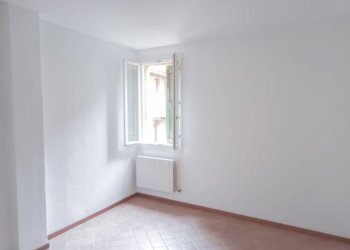 Camera da letto - Monolocale via Massimo d'Azeglio, Bologna (zona Costa Saragozza) - foto 3