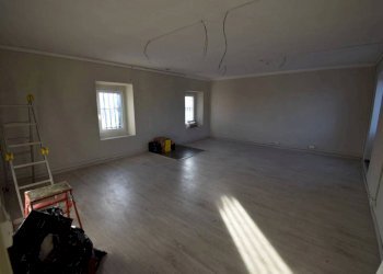 Stanza non arredata - Villa via Principe Amedeo, 26, Montaldo Scarampi - foto 5