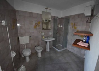 Bagno - Villa via Principe Amedeo, 26, Montaldo Scarampi - foto 19