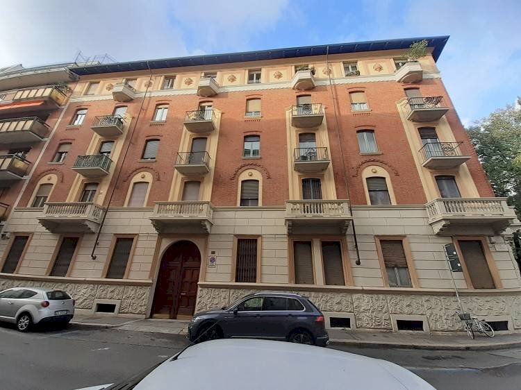 Facciata - Appartamento via Coazze, 2, Torino (zona Cit Turin) - foto 1