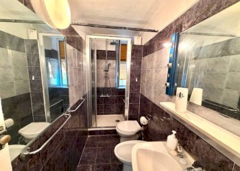 Bagno - Appartamento viale Carlo Canepa, Genova (zona Sestri Ponente) - foto 13