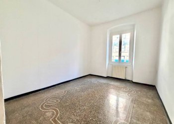 Camera da letto - Appartamento viale Carlo Canepa, Genova (zona Sestri Ponente) - foto 18