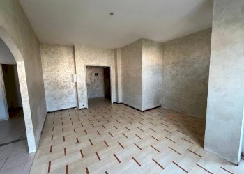 Stanza non arredata - Appartamento via Augusto Monti, 7, Chieri - foto 3