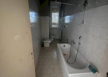 Bagno - Three-room apartment via Augusto Monti, 7, Chieri - photo 11