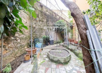 Giardino - Trilocale via Aldo Acquarone, Genova (zona Castelletto) - foto 2