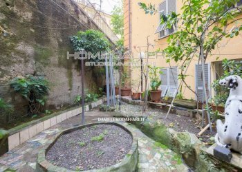 Giardino - Trilocale via Aldo Acquarone, Genova (zona Castelletto) - foto 3