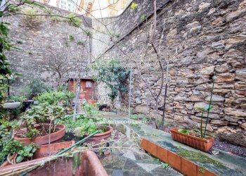 Giardino - Trilocale via Aldo Acquarone, Genova (zona Castelletto) - foto 17