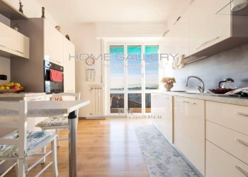 Cucina - Appartamento via Giulio Tanini, 104, Genova (zona Borgoratti) - foto 3