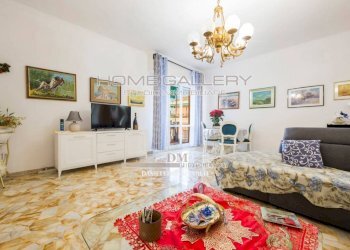 Salone - Appartamento via Giulio Tanini, 104, Genova (zona Borgoratti) - foto 7