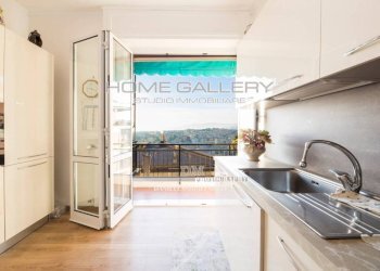 Cucina - Appartamento via Giulio Tanini, 104, Genova (zona Borgoratti) - foto 9