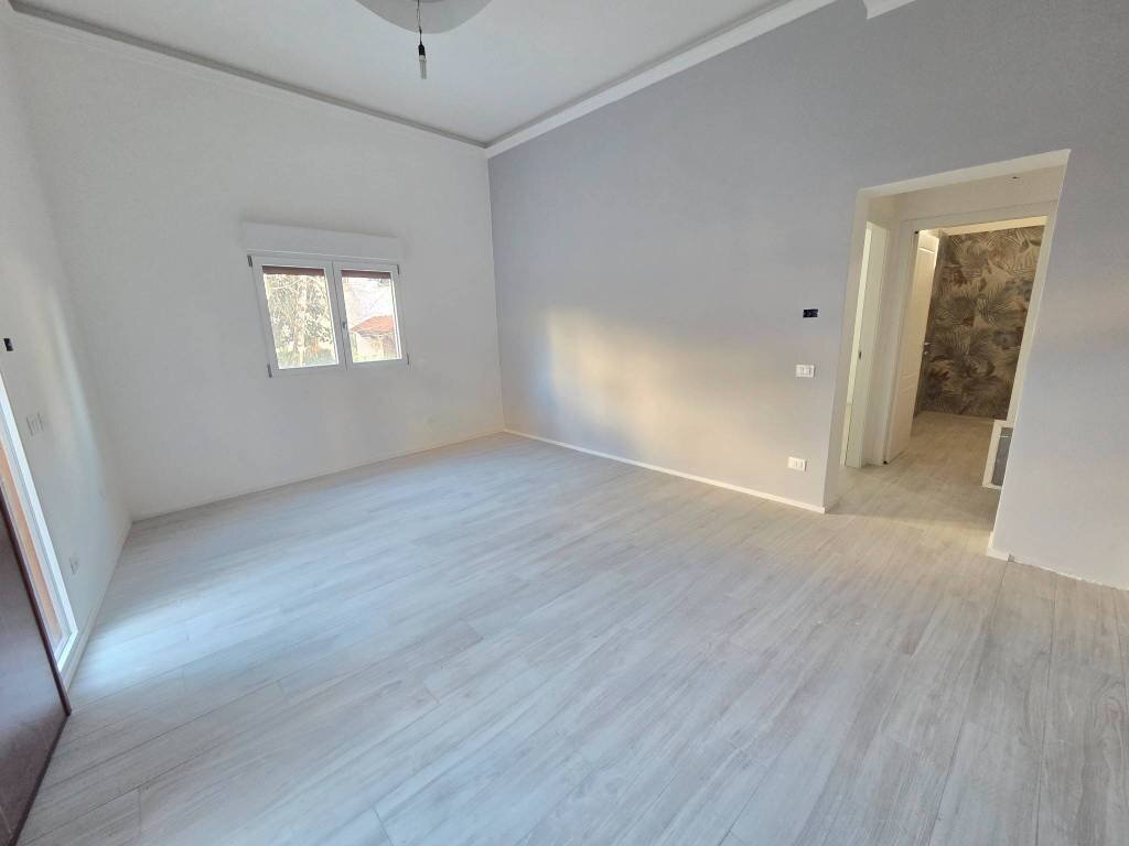 Soggiorno - Bilocale piazza Camillo Benso di Cavour, Signa - foto 1