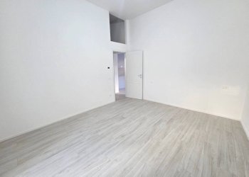 Camera da letto - Bilocale piazza Camillo Benso di Cavour, Signa - foto 14