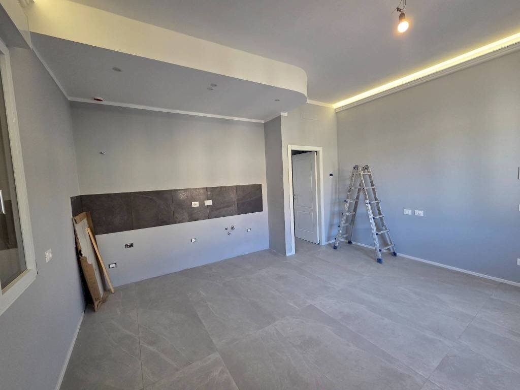 Salone - Trilocale piazza Camillo Benso di Cavour, Signa - foto 3