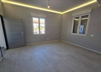 Cucina - Trilocale piazza Camillo Benso di Cavour, Signa - foto 29