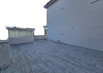 Terrazzo - Trilocale piazza Camillo Benso di Cavour, Signa - foto 26