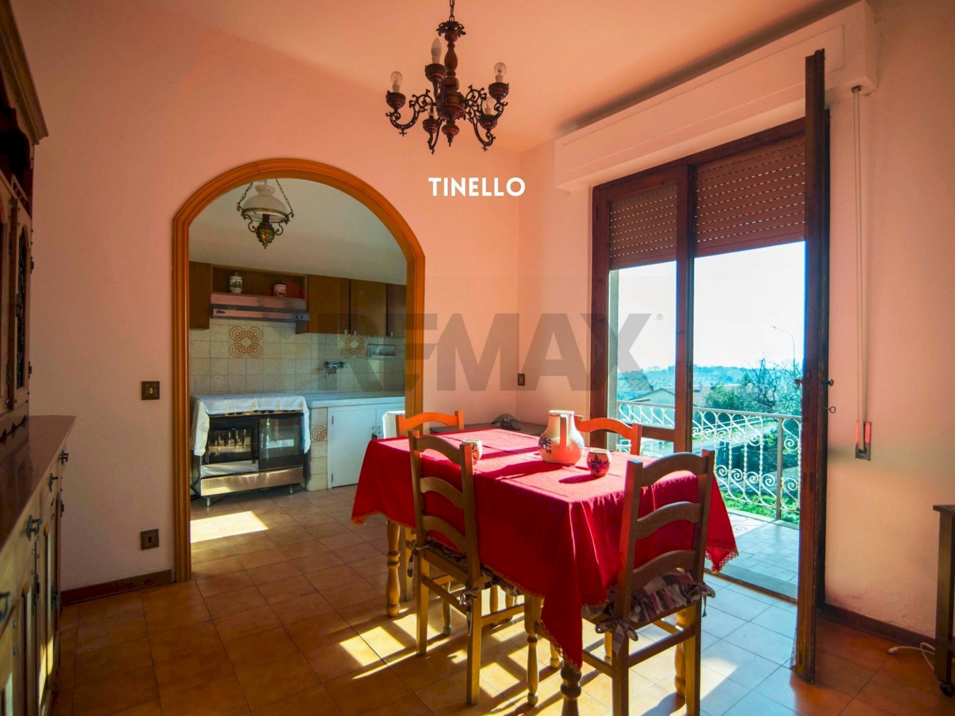 Sala da pranzo - Casa semi indipendente VIA I MAGGIO
 
32, Civitella Paganico - foto 3
