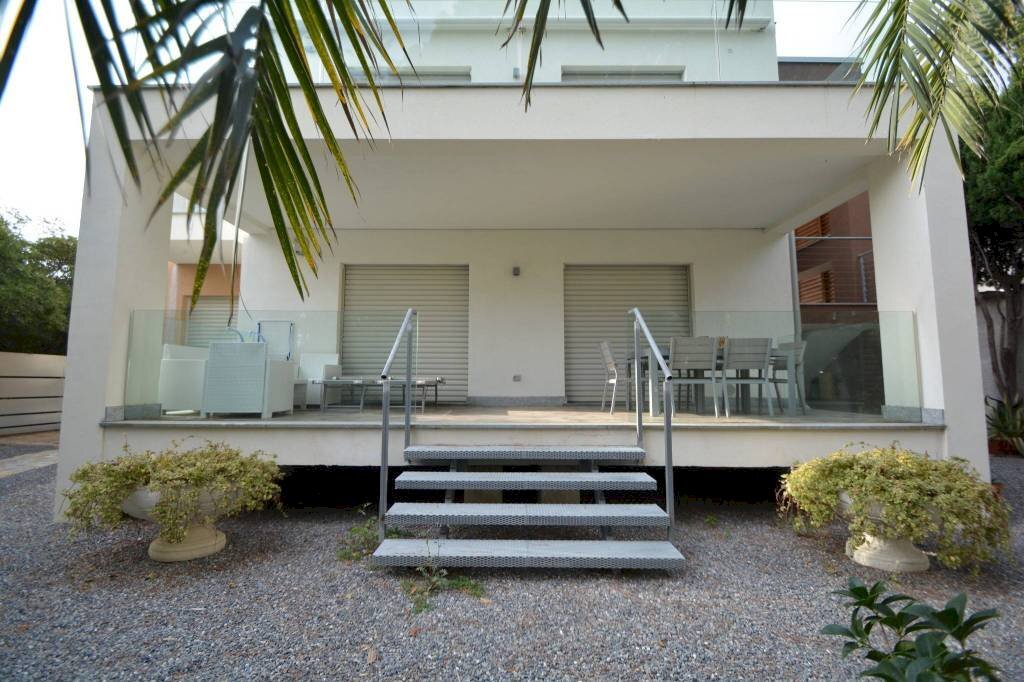 Facciata - Trilocale via Generale Ardoino, 114, Diano Marina - foto 3