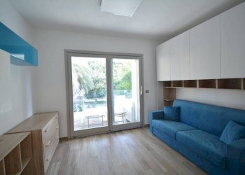 Camera da letto - Three-room apartment via Generale Ardoino, 114, Diano Marina - photo 13