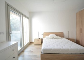 Camera da letto - Three-room apartment via Generale Ardoino, 114, Diano Marina - photo 20