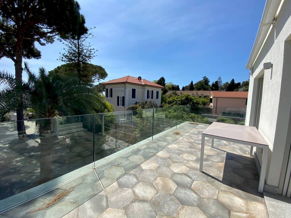 Terrazzo - Trilocale via Generale Ardoino, 114, Diano Marina - foto 1