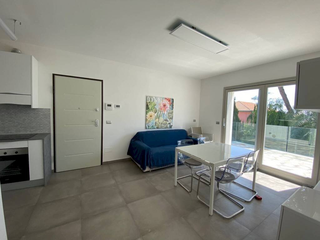 Soggiorno - Trilocale via Generale Ardoino, 114, Diano Marina - foto 2