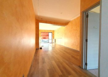 Stanza non arredata - Shop corso Piave, 6, Alba - photo 5