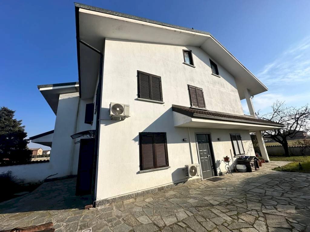 Facciata - Villa via San Giuseppe Cafasso, Riva presso Chieri - foto 2